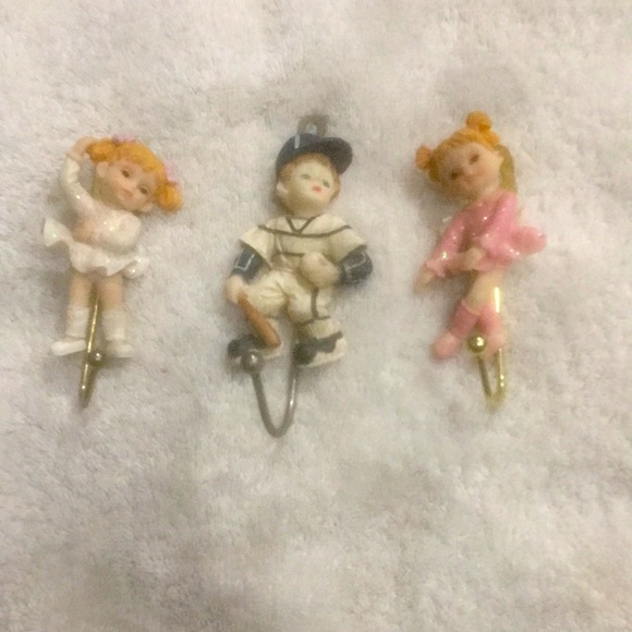 🌸NWOT🌸 3pcs Poly Stone Resin Wall Hooks NEW - Picture 2 of 12